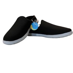 Men’s Slippers size 12